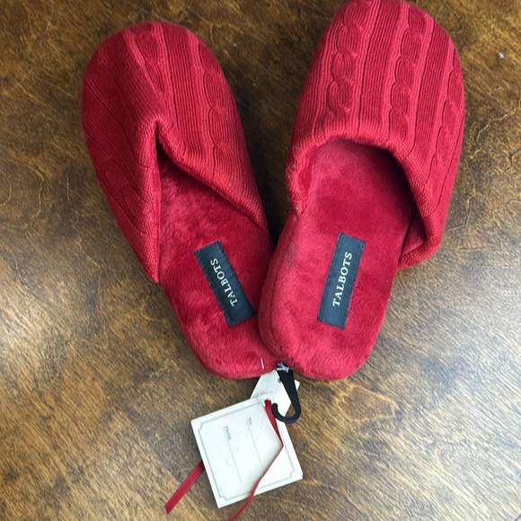 Talbots NWT Slippers Size Medium - Picture 4 of 15